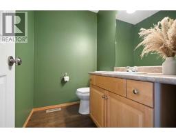 Bedroom - 38 Sunrise Road Sw, Medicine Hat, AB T1B4P2 Photo 10