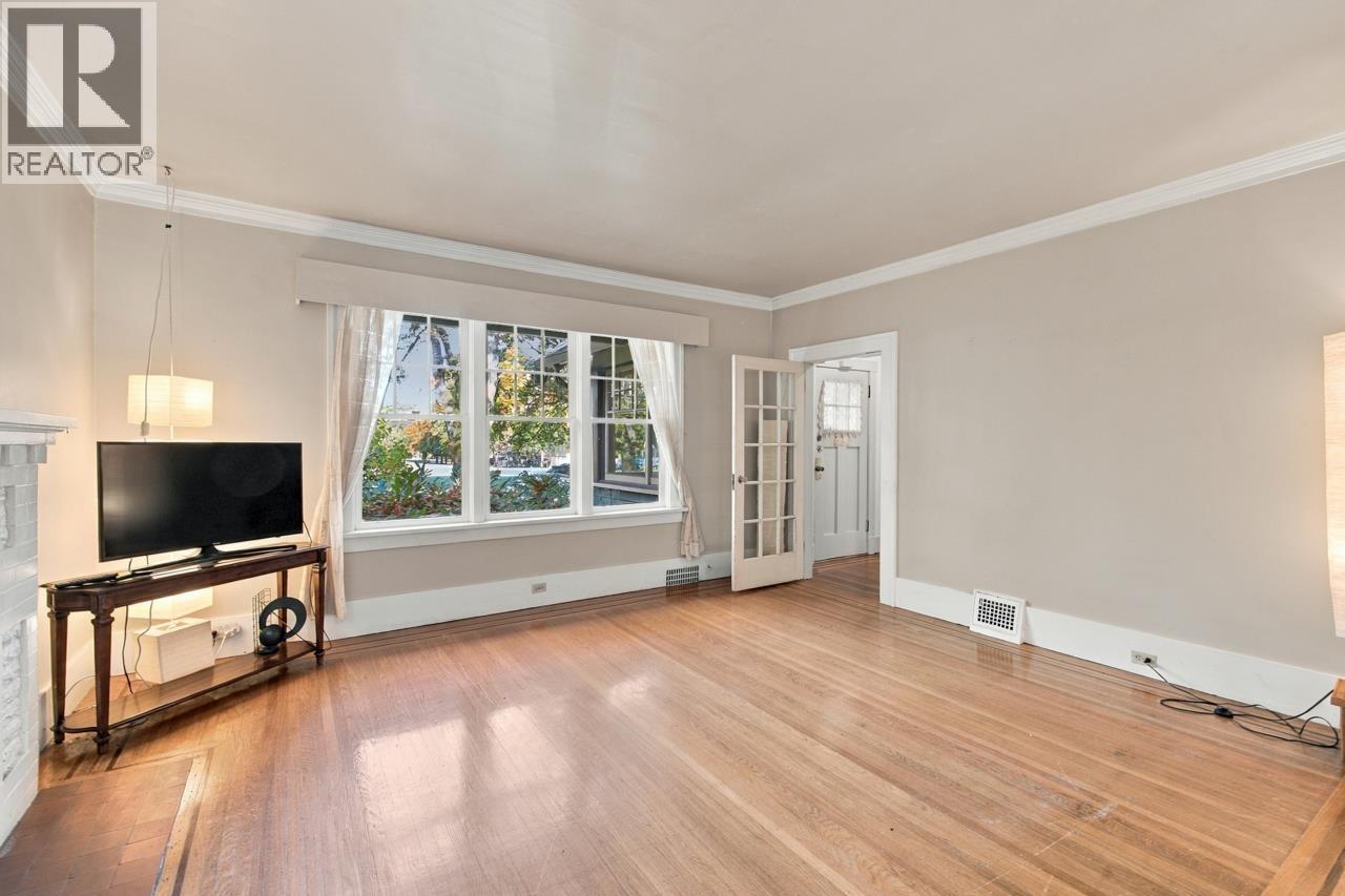 840 W 22nd Avenue, Vancouver — photo 10