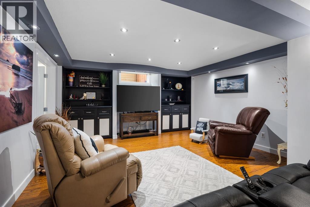 328 19 Street NE, Calgary — photo 21