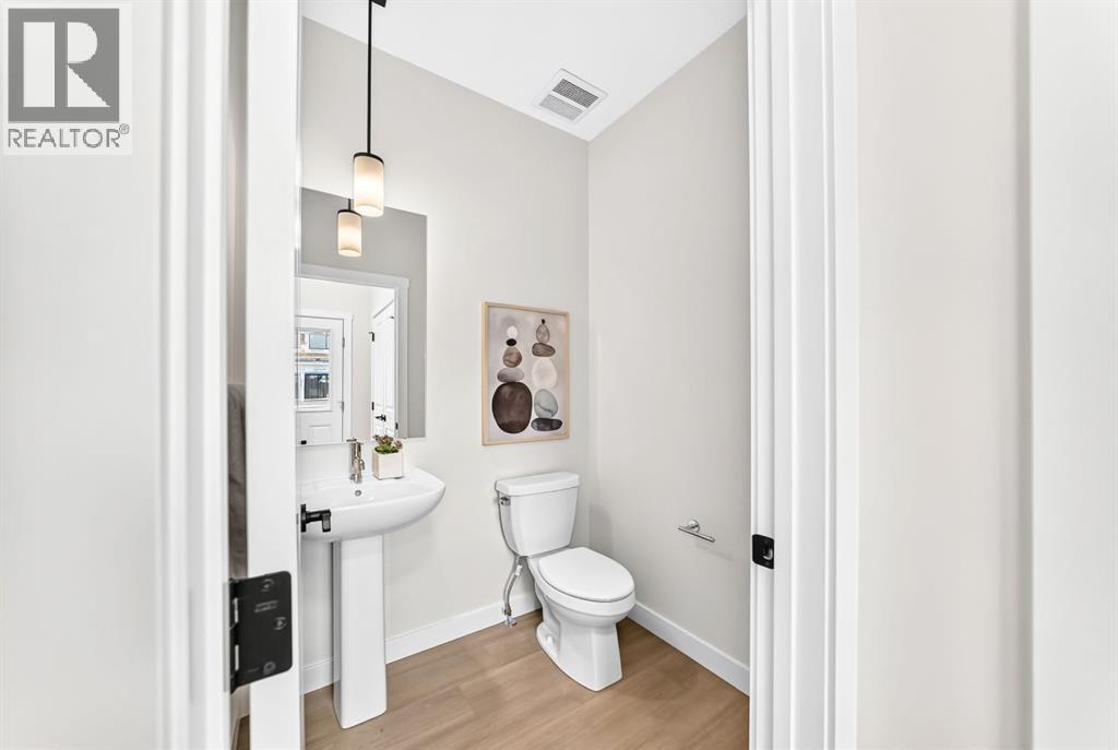 Property photograph 18 for MLS A2351628