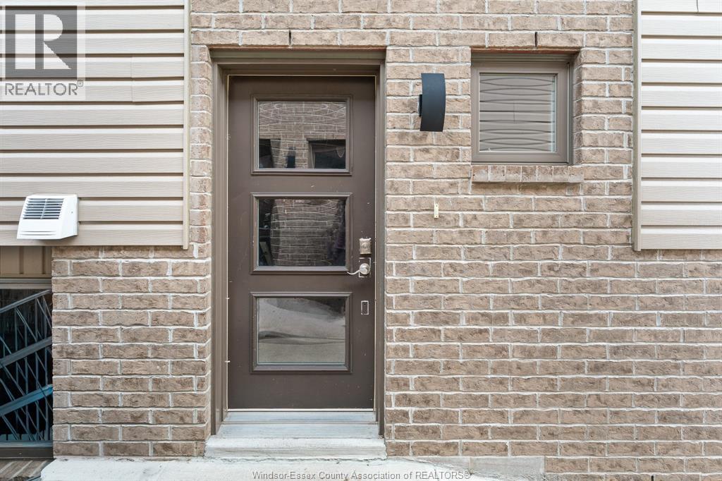 756 Irvine AVENUE Unit# A (UPPER), Windsor — photo 2