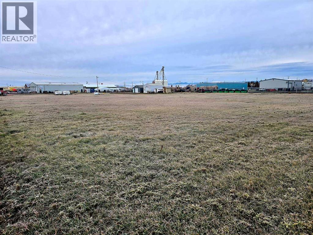 1.16 acres Claresholm, Claresholm