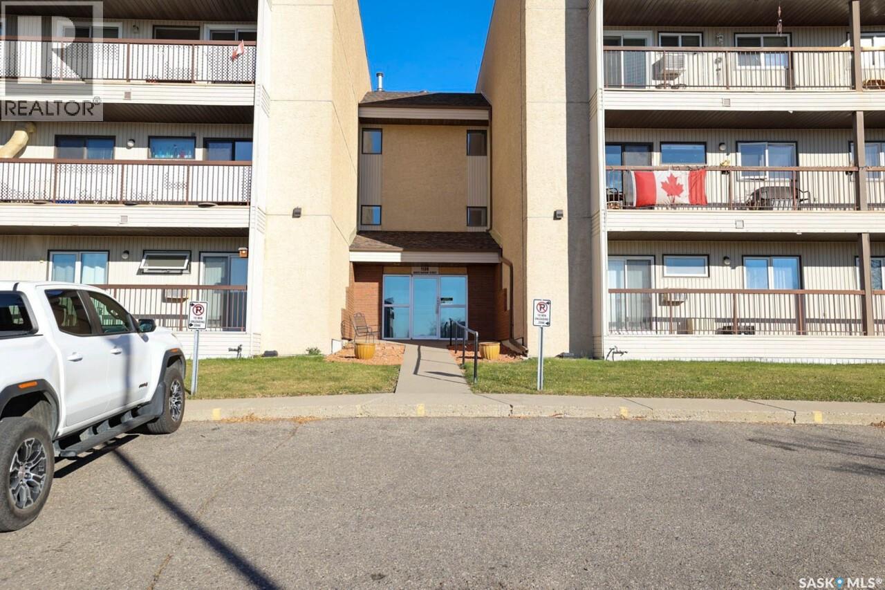 102 1130 Radway STREET N, Regina — photo 2