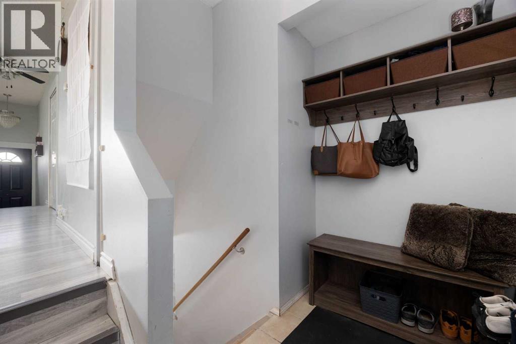 141 Bird Crescent, photo 11 of 25