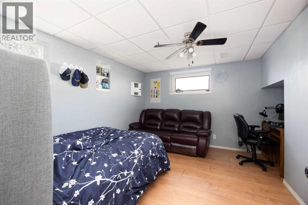 141 Bird Crescent, photo 15 of 25