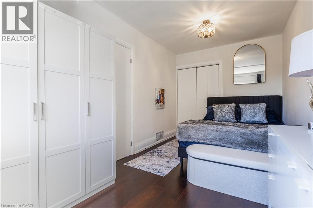 103 TUXEDO Avenue N - 18