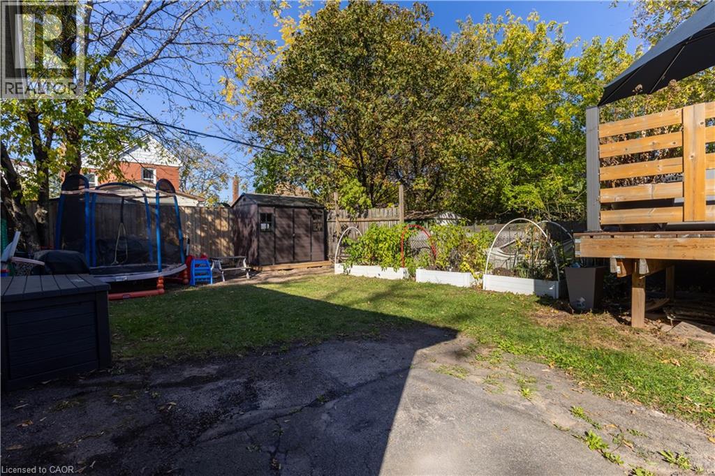 103 TUXEDO Avenue N - 39