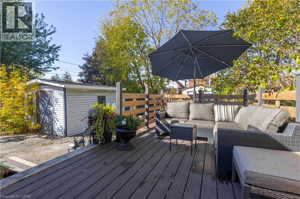 103 TUXEDO Avenue N - 37