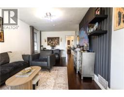 Living room - 103 Tuxedo Avenue N, Hamilton, ON L8H4P6 Photo 7