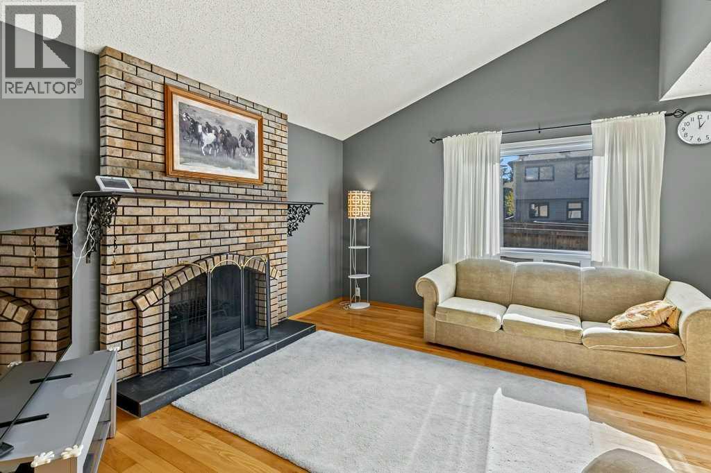28, 76 Cedardale Crescent SW, Calgary — photo 3