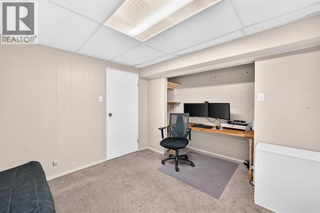 331 Brookmere Road SW, photo 16 of 23