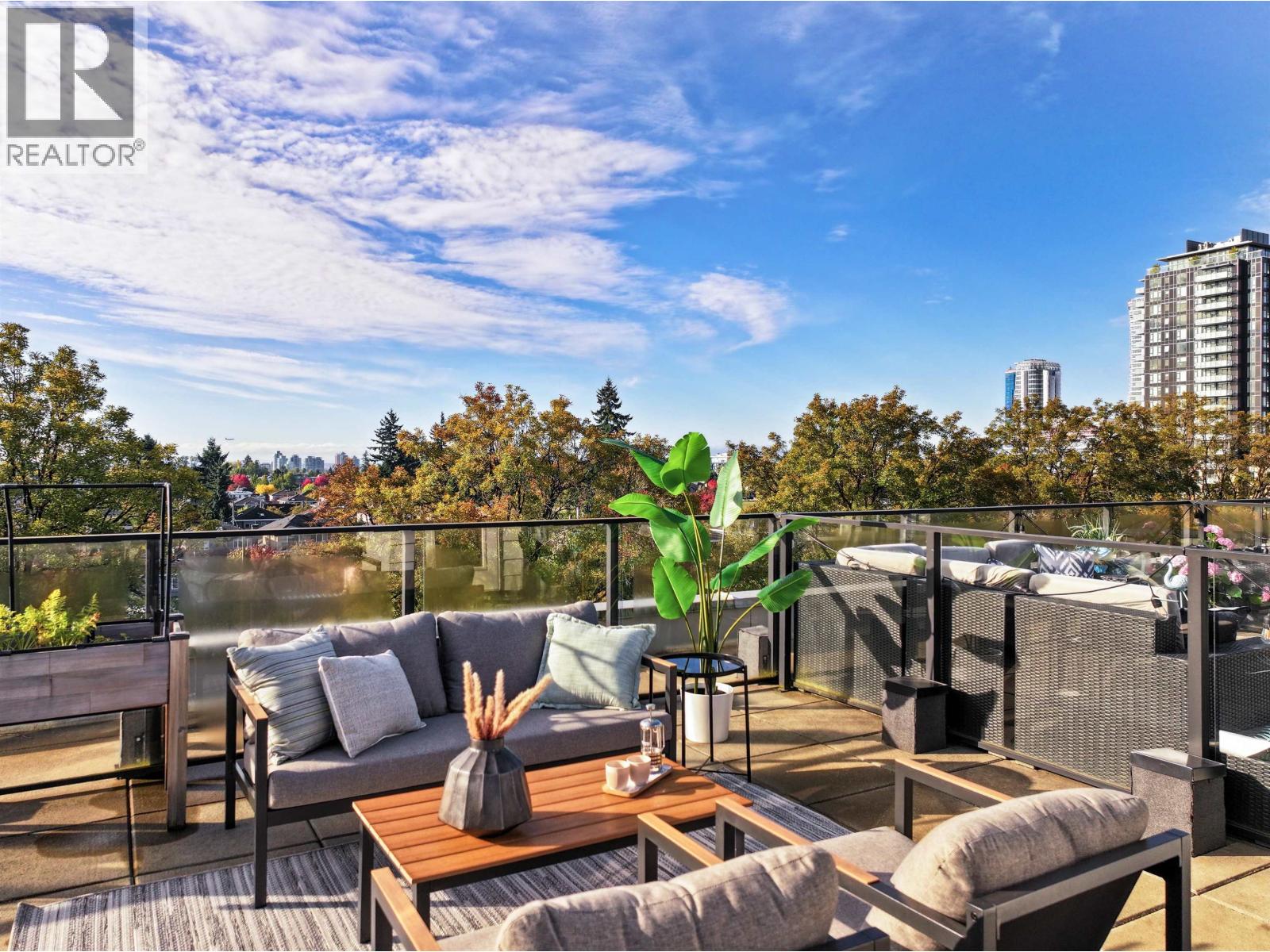 140 W Woodstock Avenue, Vancouver — photo 31