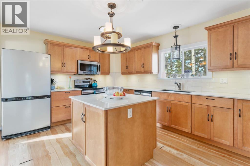 6015 Township Road 334, Rural Mountain View County — photo 17