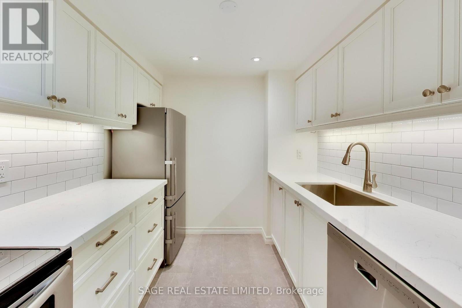 404 - 63 ST CLAIR AVENUE, Toronto (Yonge-St. Clair) — photo 8