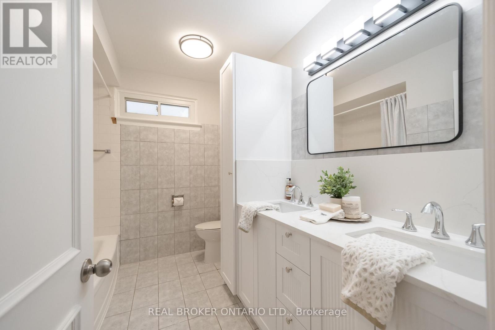 53 Kingslake Road, Toronto, ON photo 19