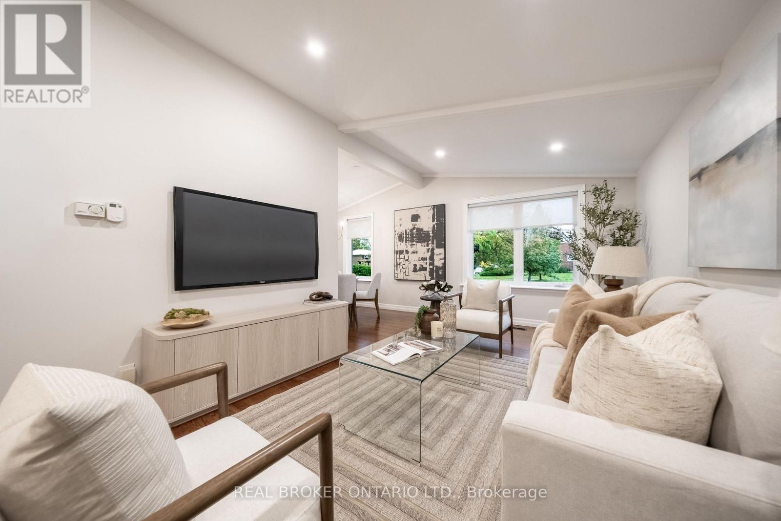 53 KINGSLAKE ROAD, Toronto (Don Valley Village) — photo 2