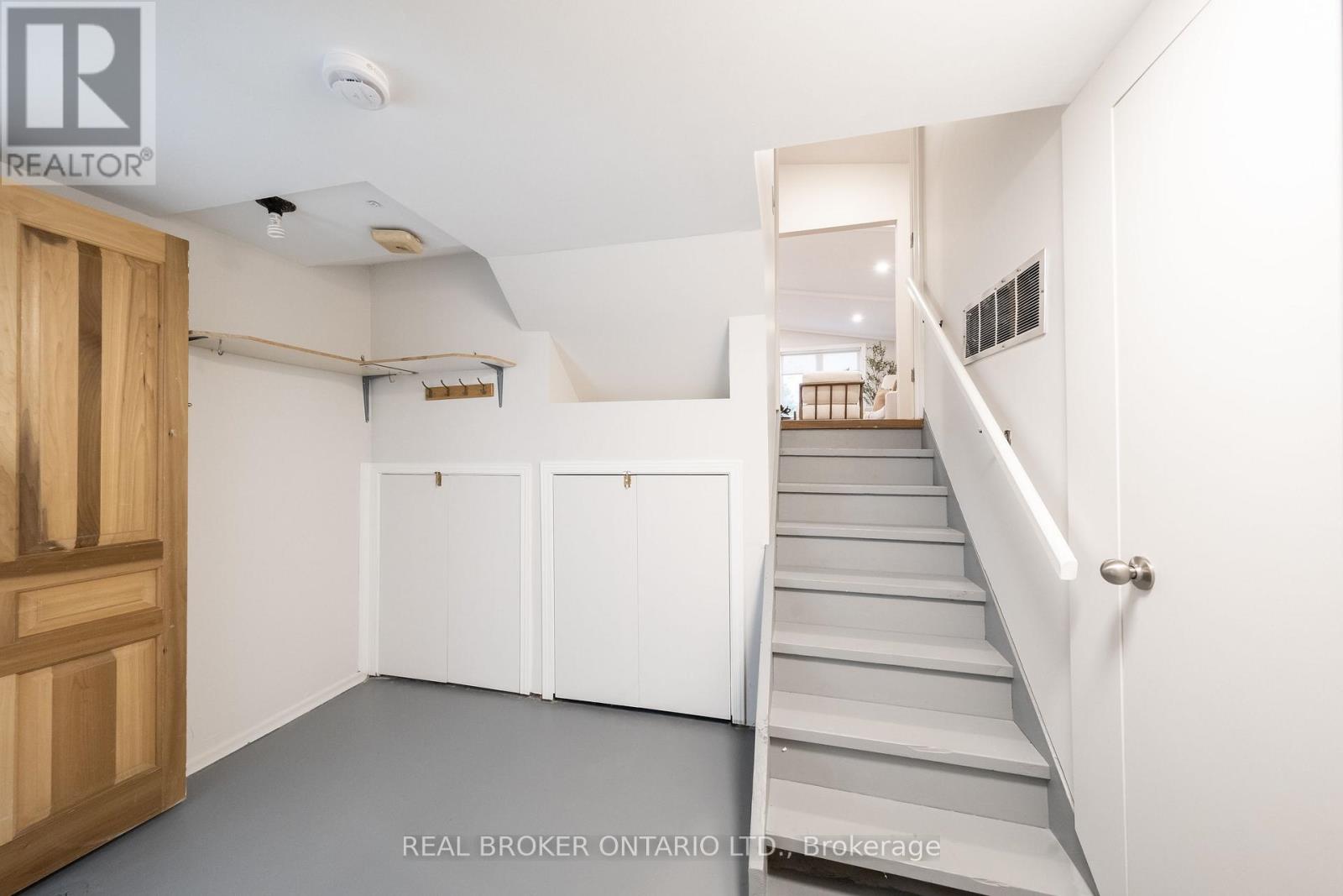 53 Kingslake Road, Toronto, ON photo 25