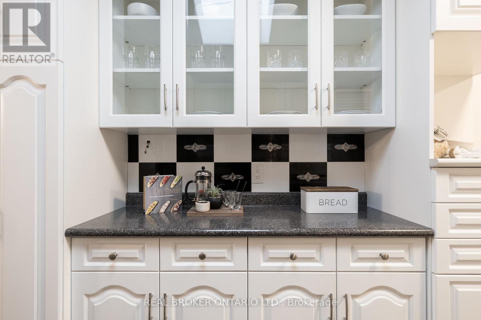 53 KINGSLAKE ROAD, Toronto (Don Valley Village) — photo 8