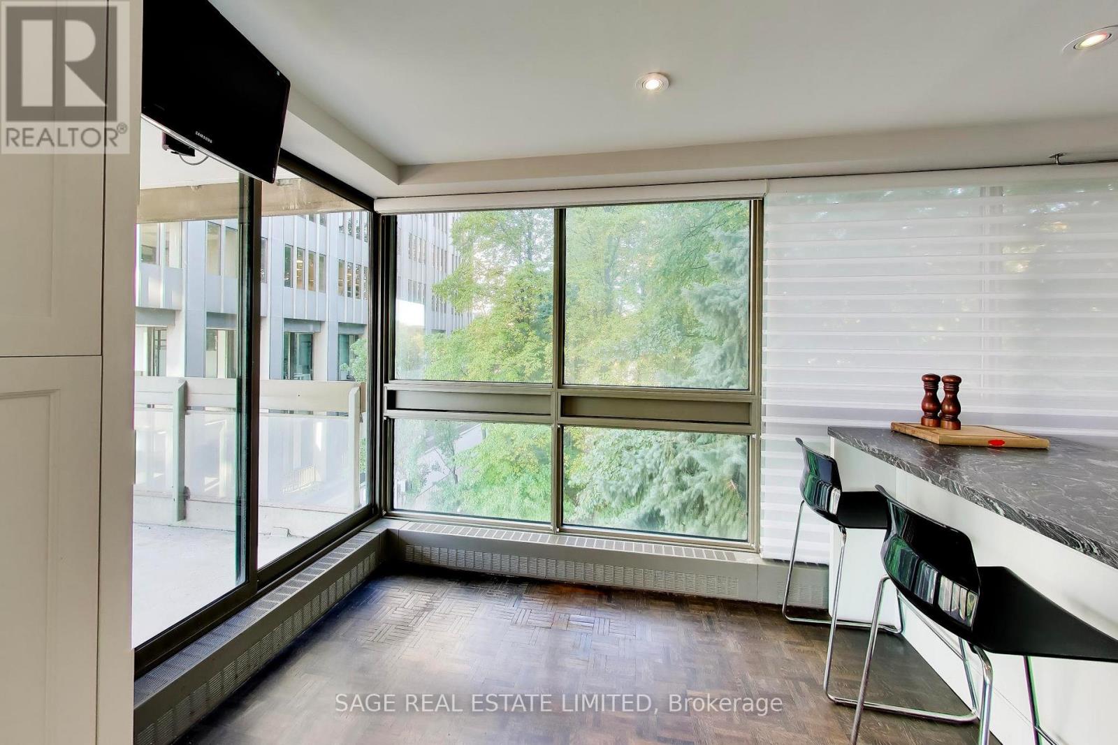 403 - 63 ST CLAIR AVENUE W, Toronto (Yonge-St. Clair) — photo 10