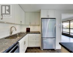 403 - 63 St Clair Avenue W, Toronto, ON M4V2Y9 Photo 9