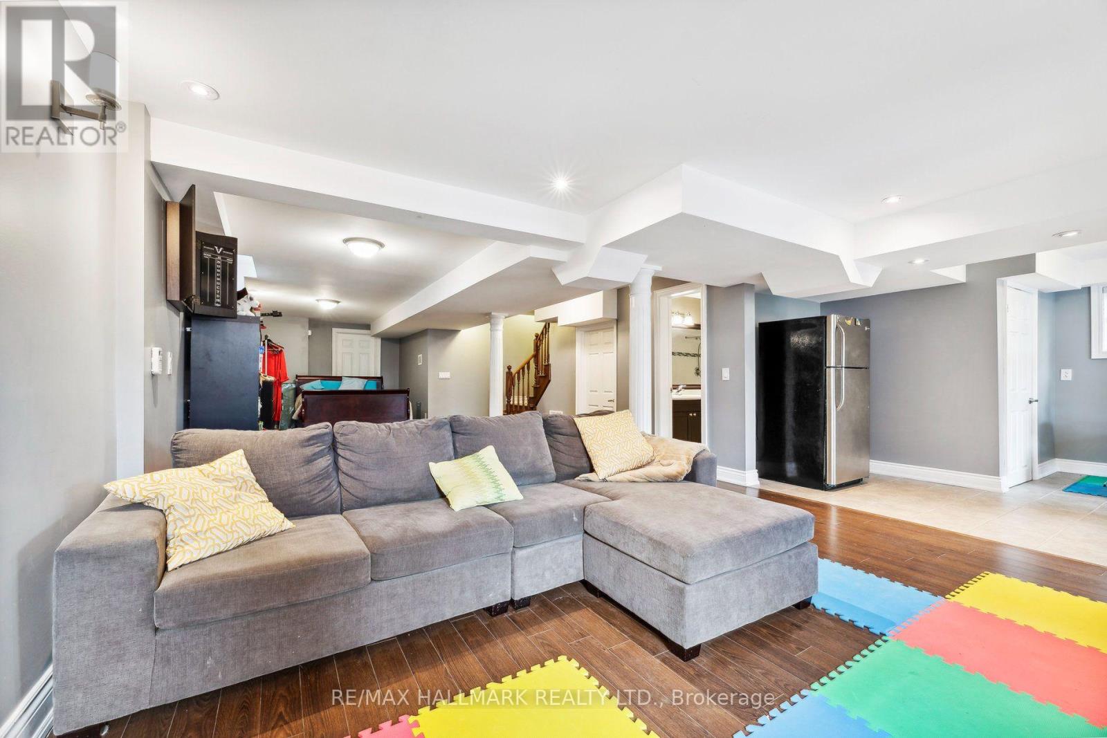 447 Longworth Avenue, Clarington, ON photo 28