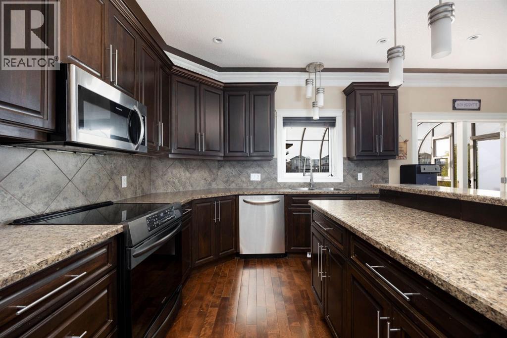 128 Mountain Avens Crescent, photo 9 of 39