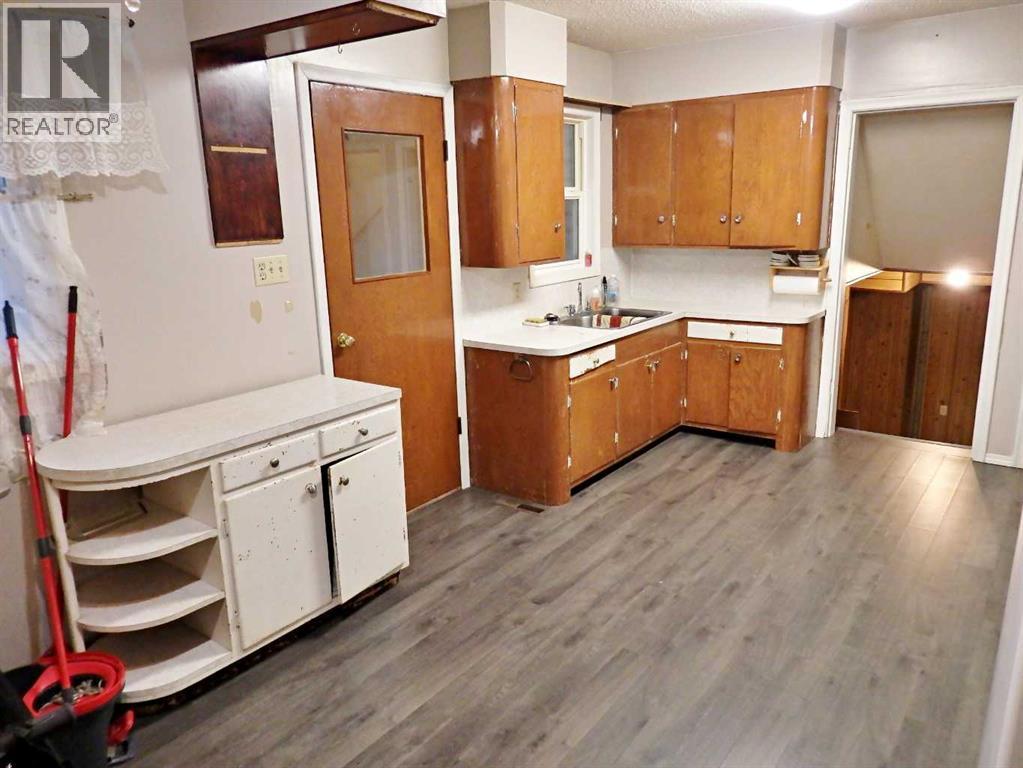 4901 51 Avenue, Vermilion — photo 13