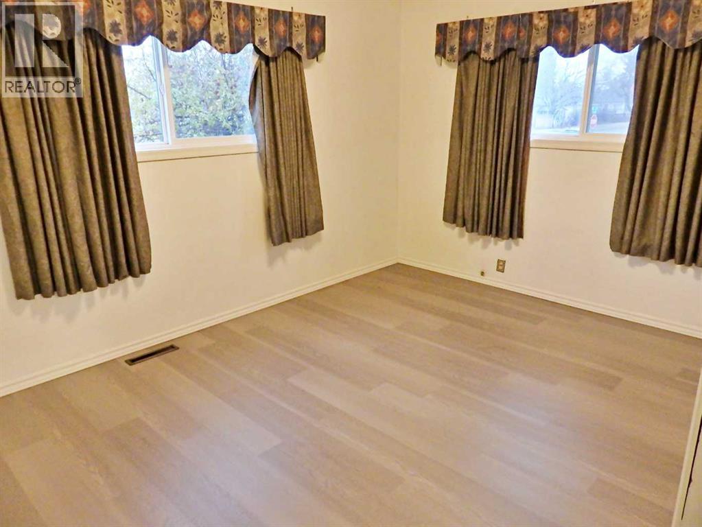4901 51 Avenue, Vermilion — photo 23