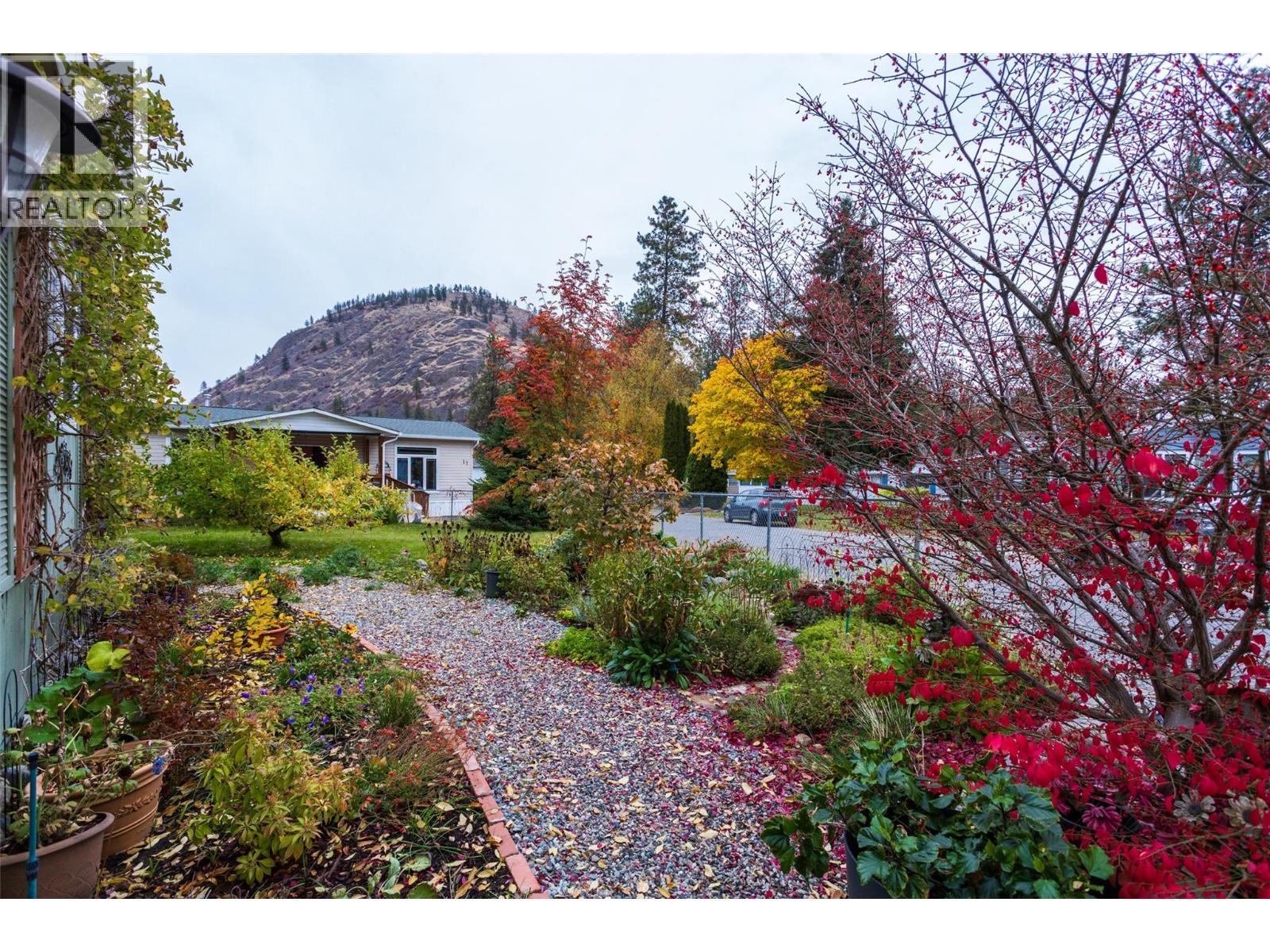 12 1999 Hwy 97 Highway South, West Kelowna