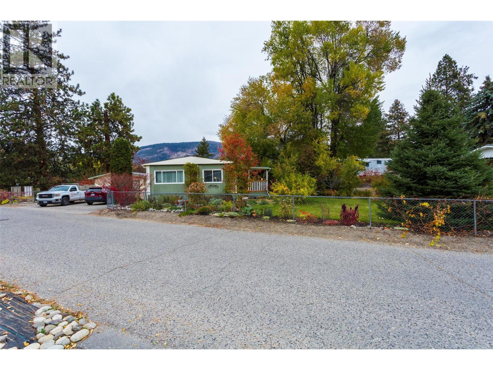 12 1999 Hwy 97 Highway South, West Kelowna
