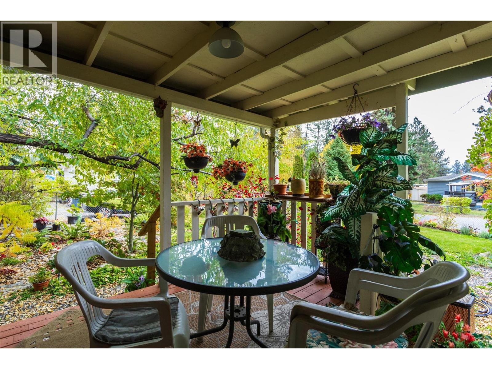 12 1999 Hwy 97 Highway South, West Kelowna