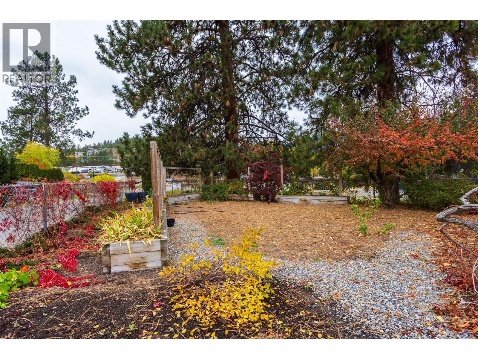 12 1999 Hwy 97 Highway South, West Kelowna