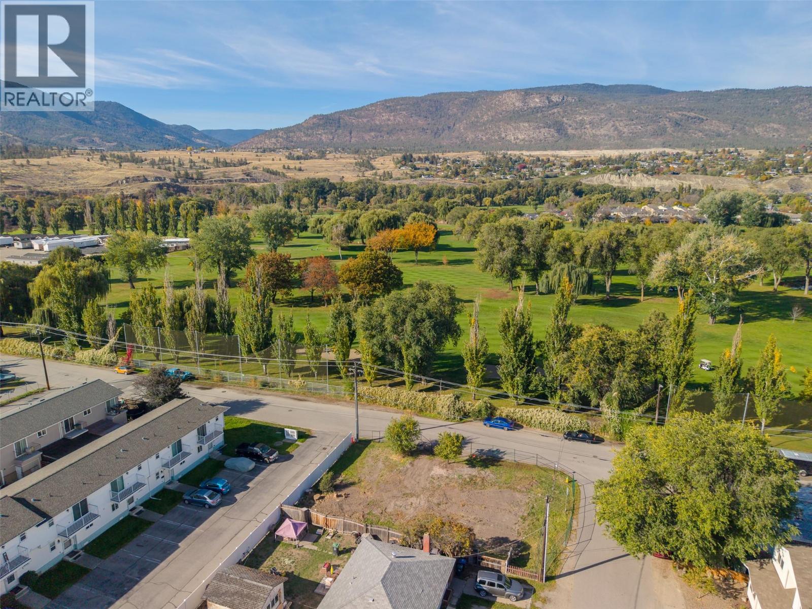  794 Kamloops Avenue, Penticton - Image 1