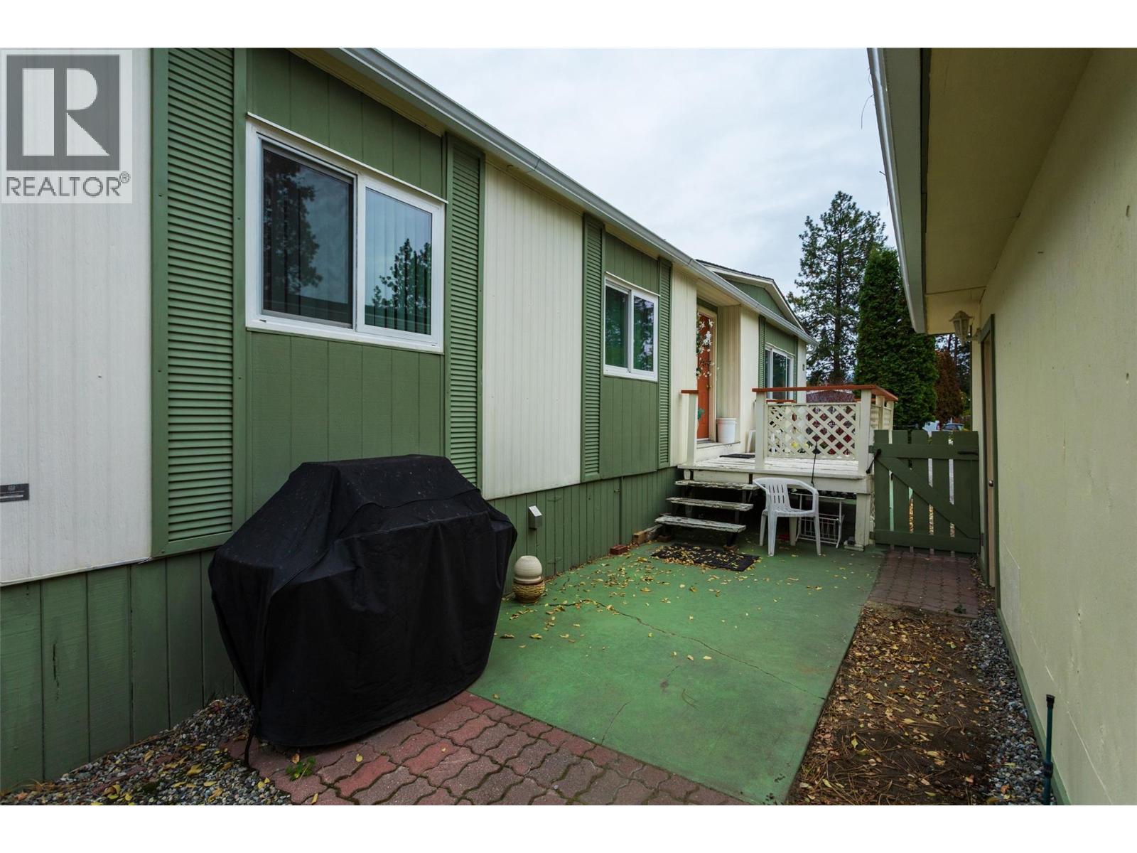 12 1999 Hwy 97 Highway South, West Kelowna