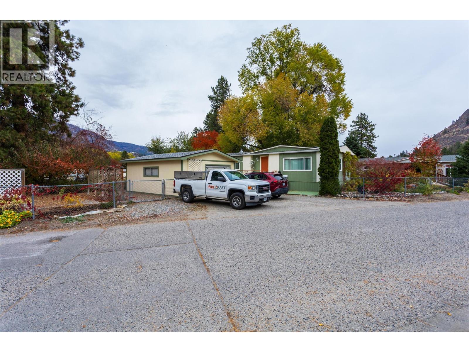 12 1999 Hwy 97 Highway South, West Kelowna