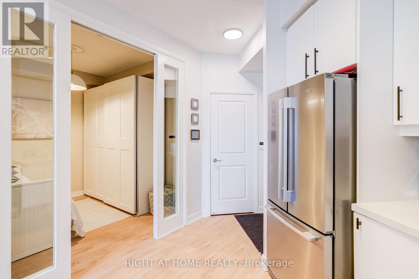 1405- 70 Absolute Avenue, Mississauga, ON photo 14