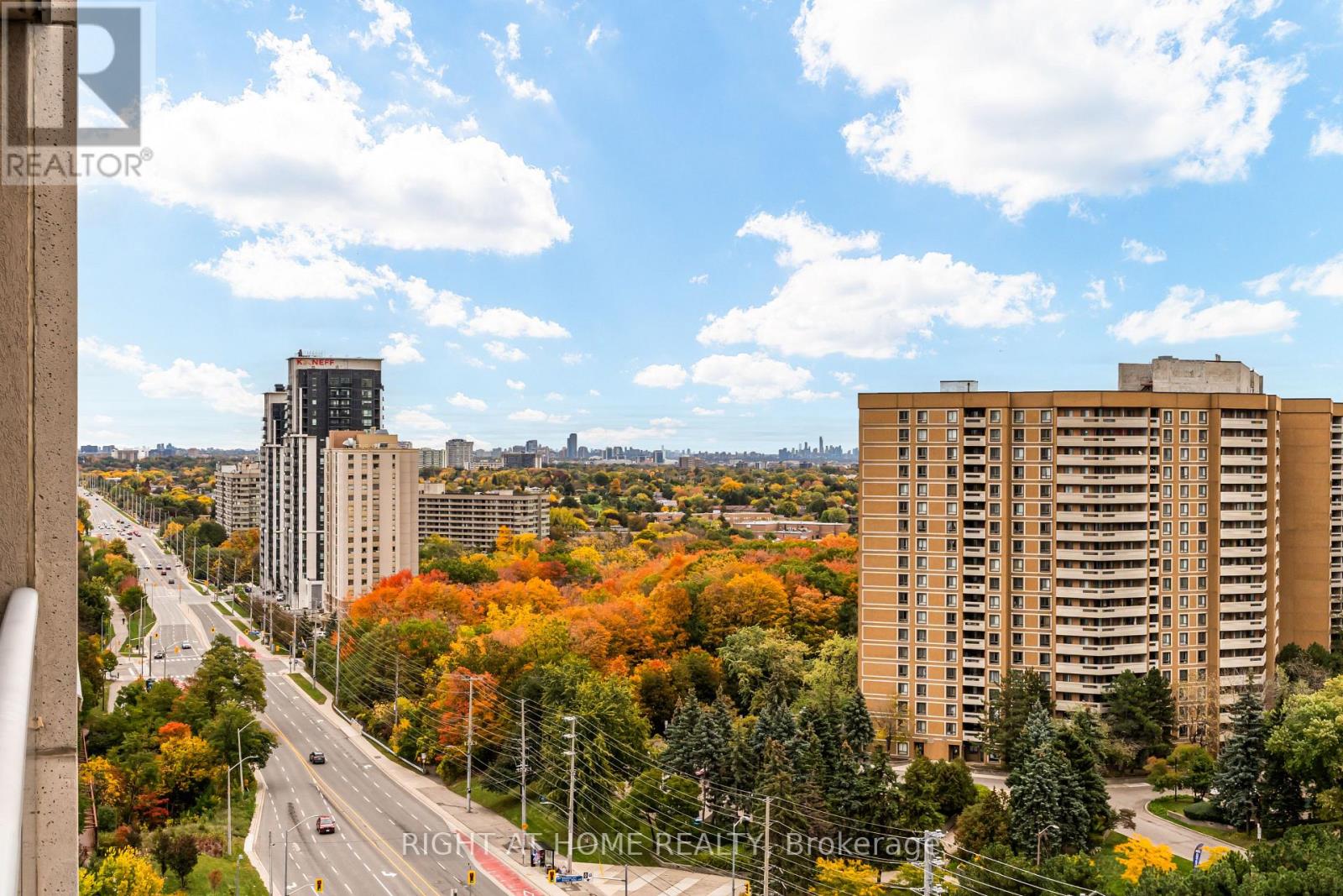 1405- 70 Absolute Avenue, Mississauga, ON photo 27