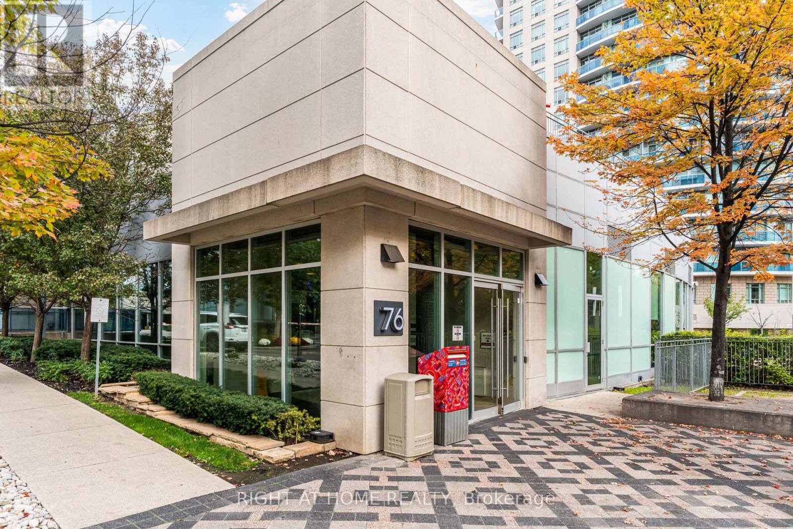 1405- 70 Absolute Avenue, Mississauga, ON photo 33