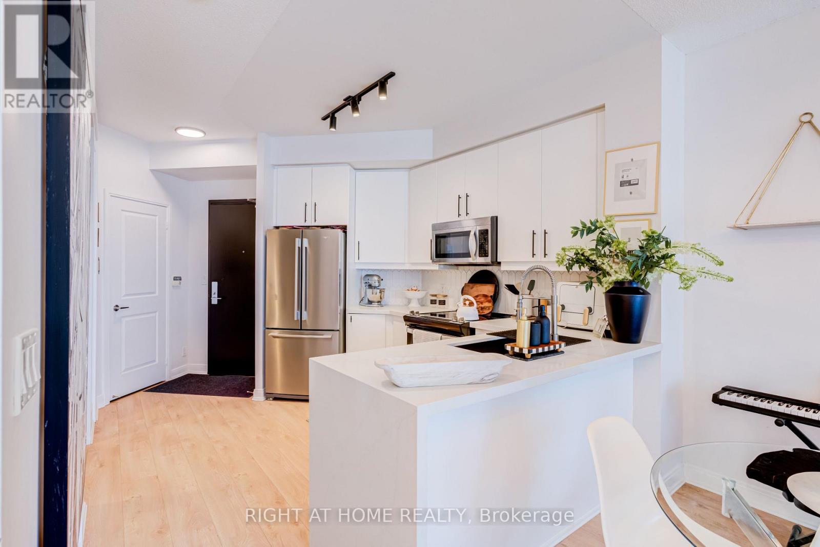 1405 - 70 ABSOLUTE AVENUE, Mississauga (City Centre) — photo 9