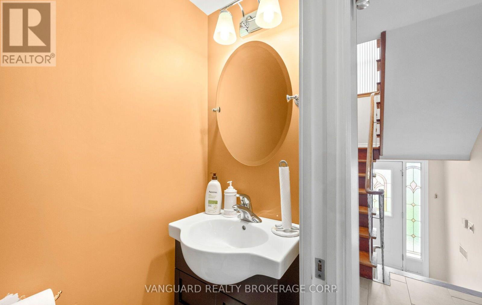 182 Rustic Road, Toronto, ON photo 15