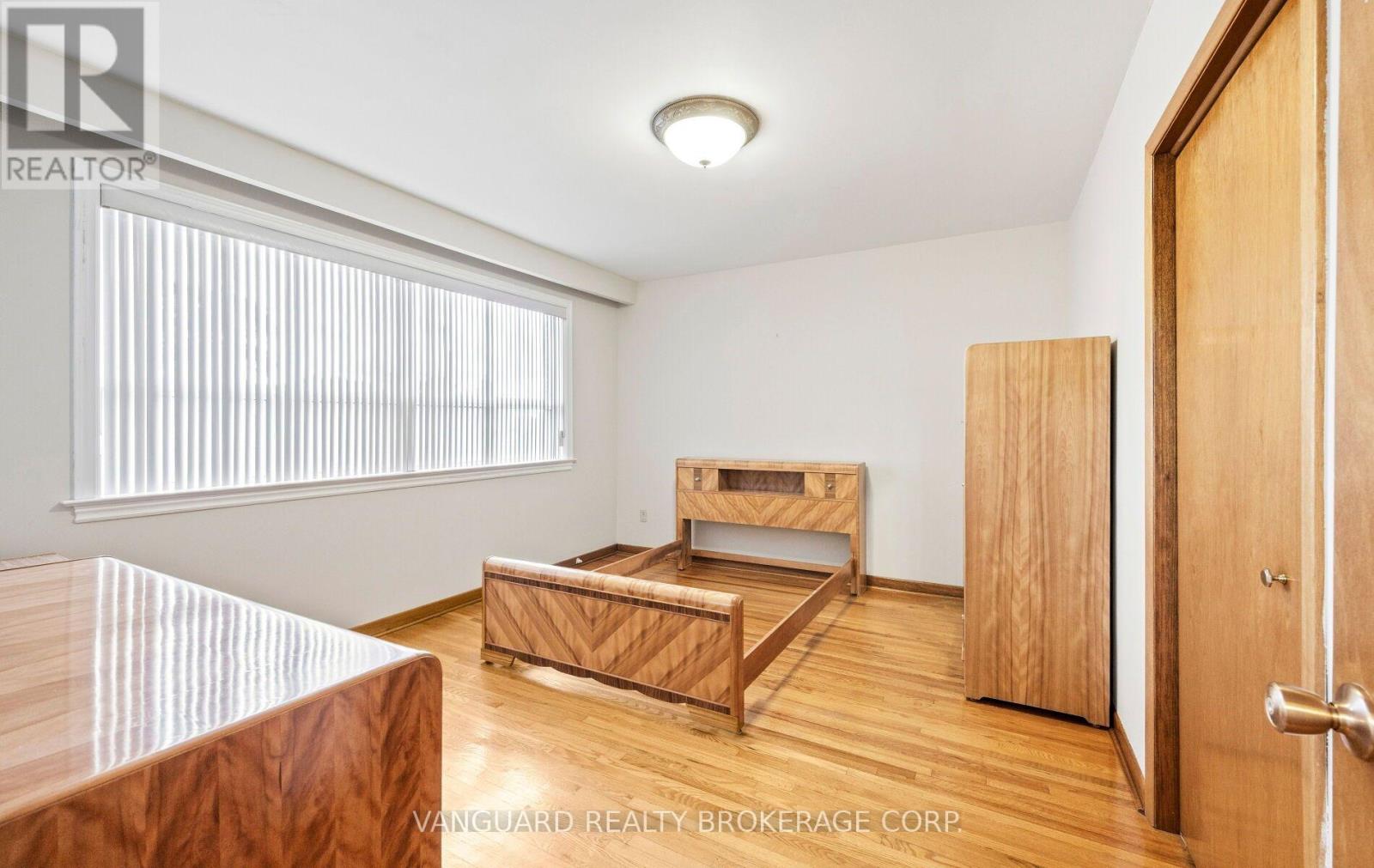 182 Rustic Road, Toronto, ON photo 28