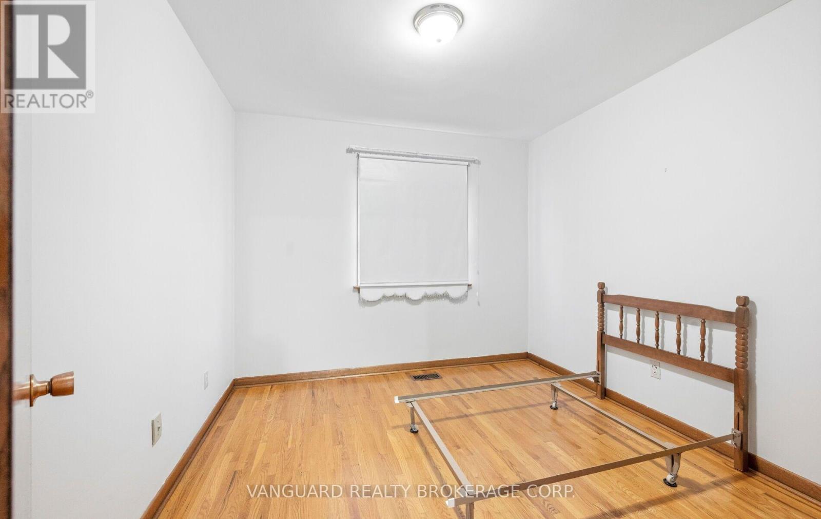 182 Rustic Road, Toronto, ON photo 34