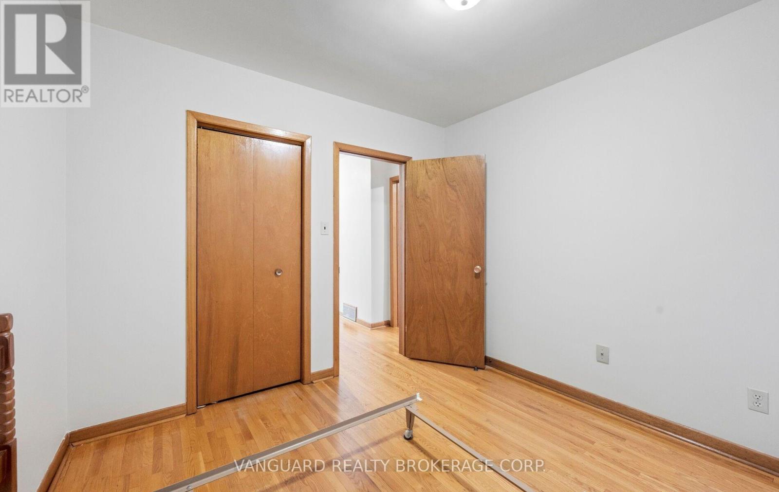 182 Rustic Road, Toronto, ON photo 35