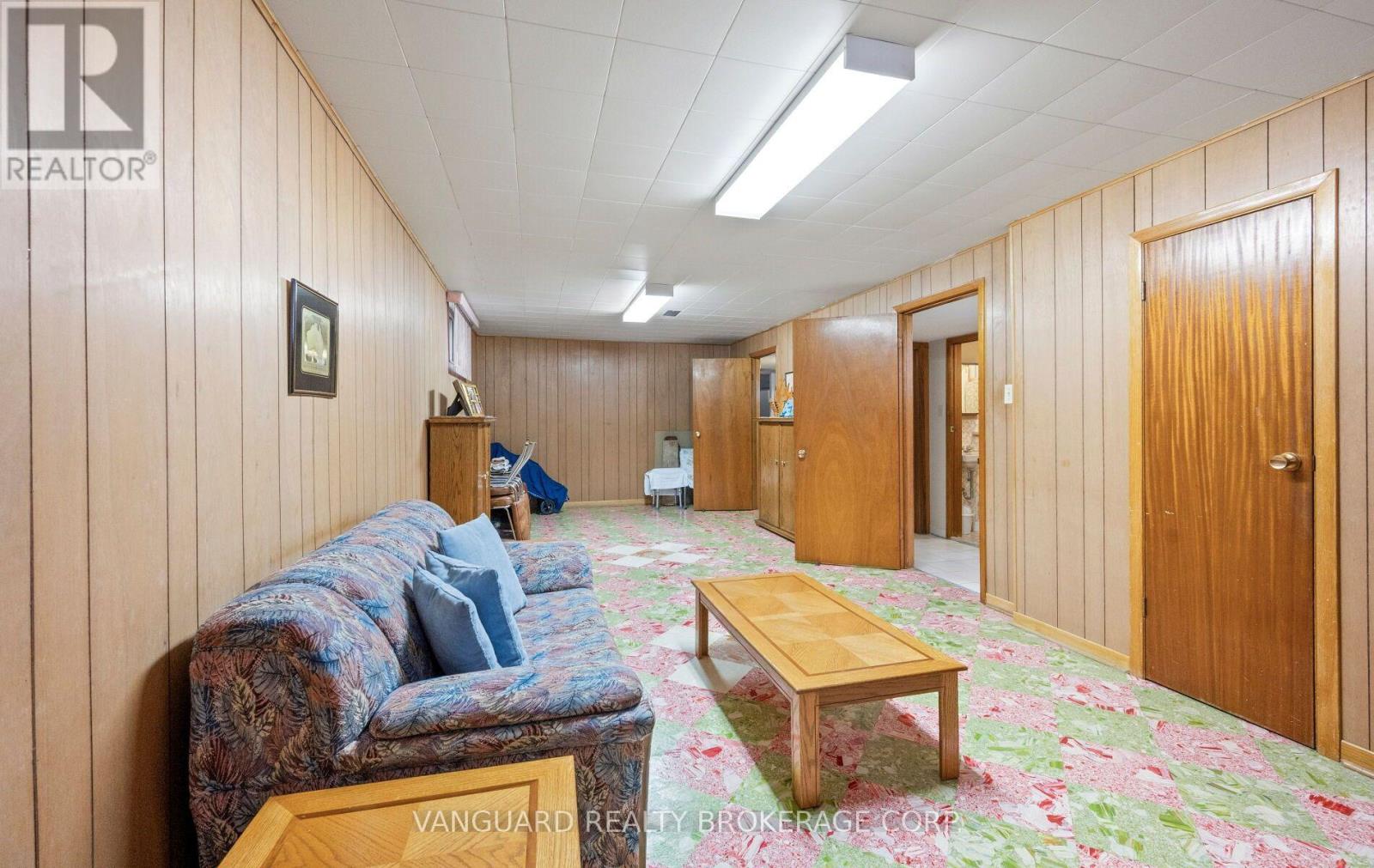 182 Rustic Road, Toronto, ON photo 40