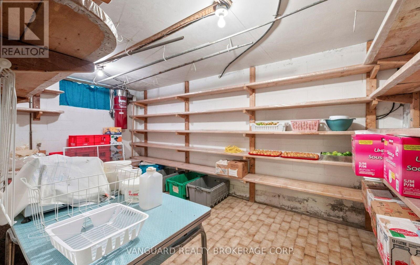 182 Rustic Road, Toronto, ON photo 45
