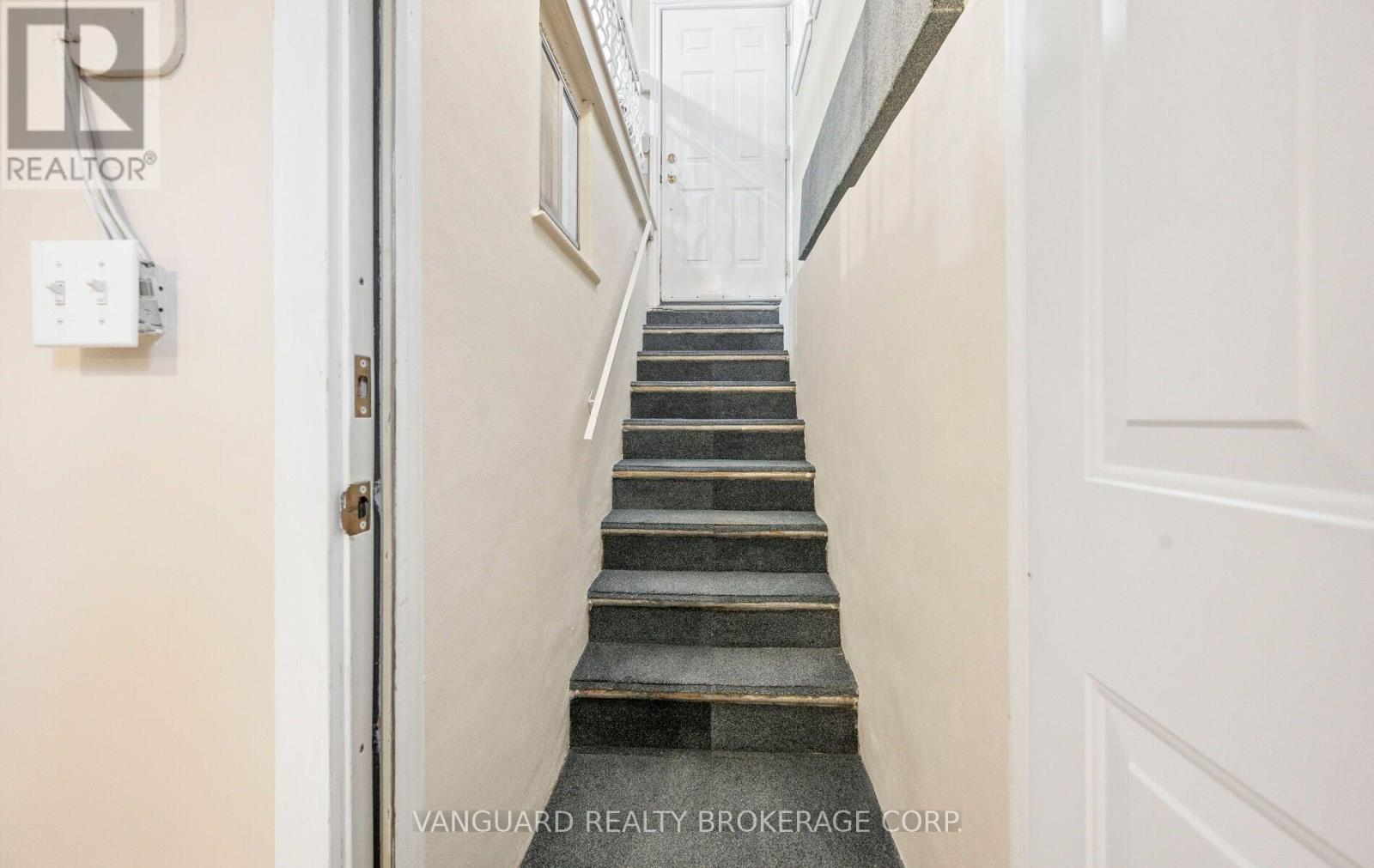 182 Rustic Road, Toronto, ON photo 48
