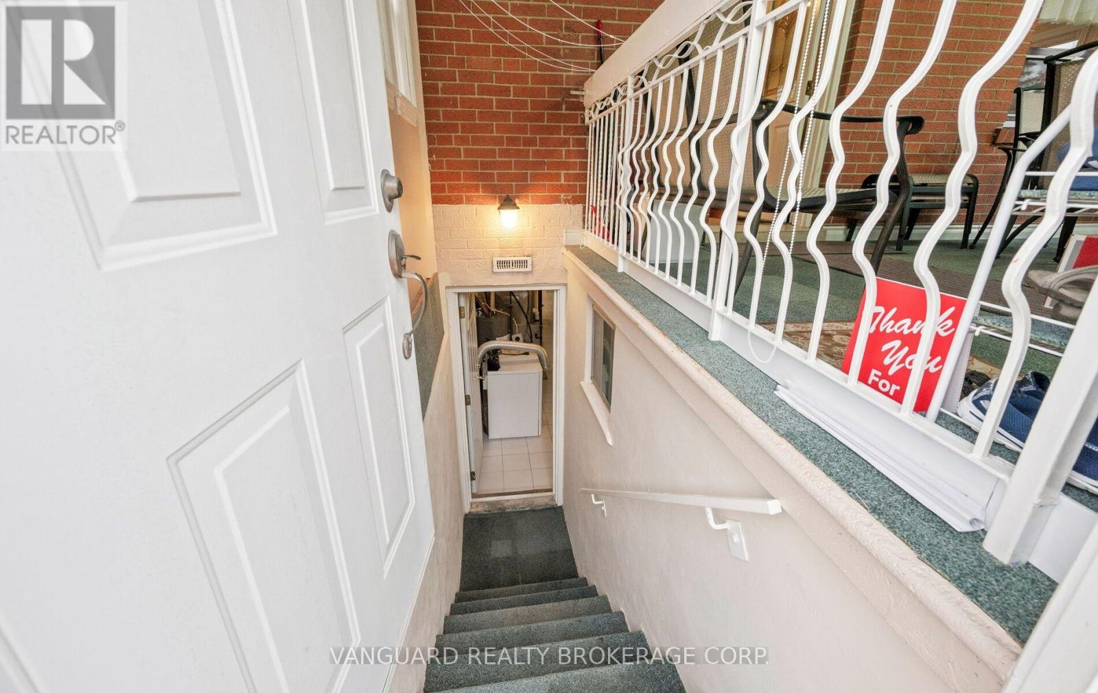182 Rustic Road, Toronto, ON photo 49