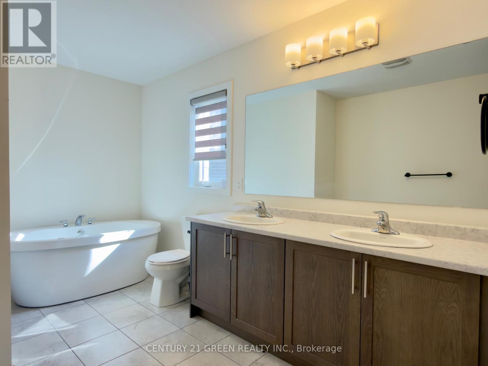 1546 ROSE WAY, Milton (CB Cobban) — photo 12