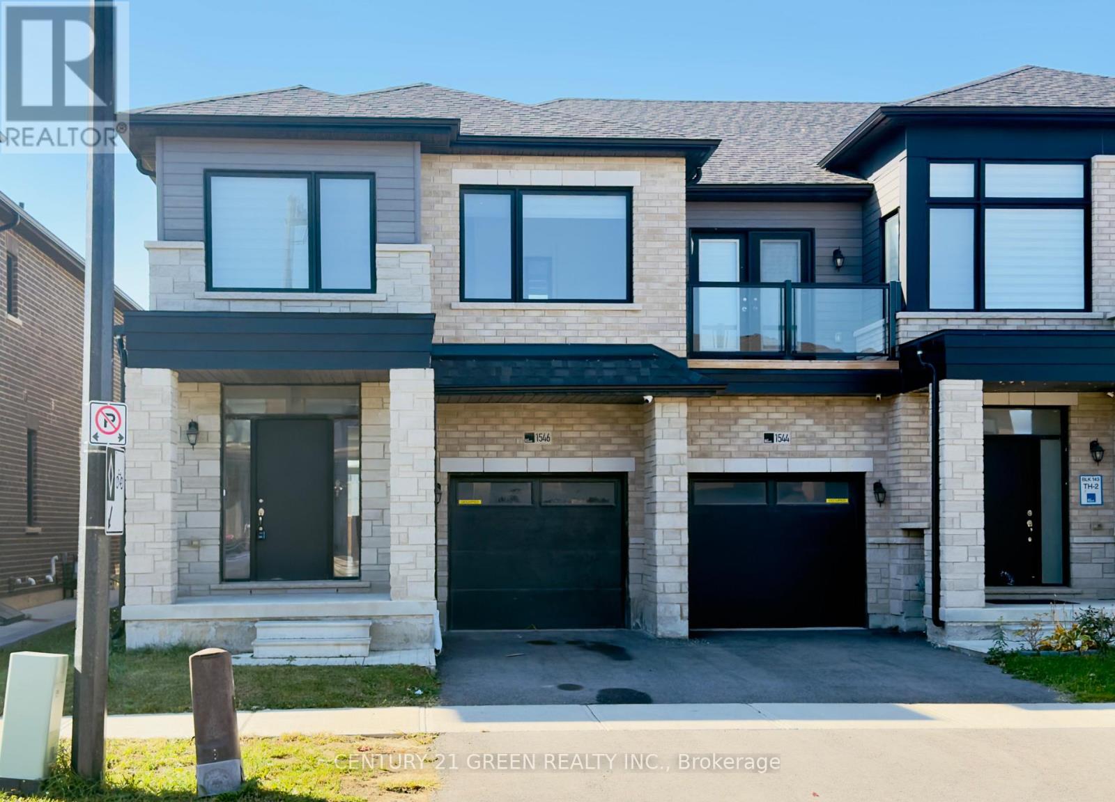 1546 ROSE WAY, Milton (CB Cobban) — photo 2