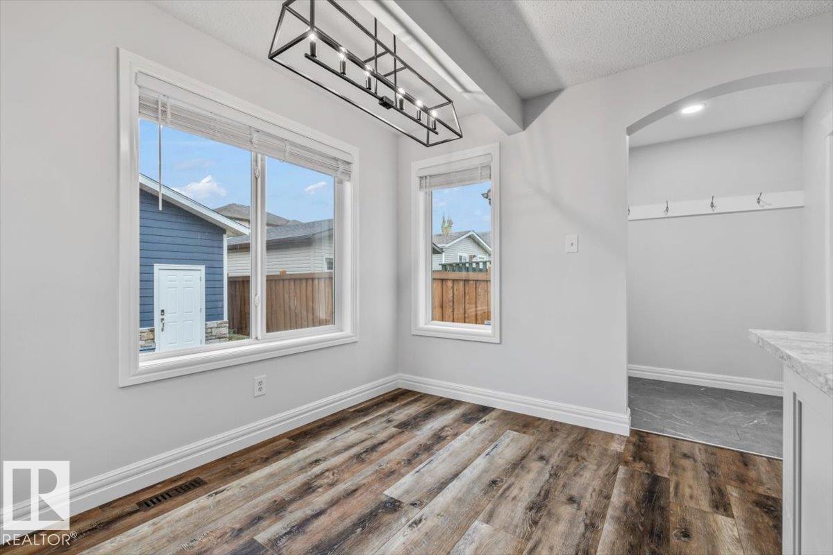 26 VIVIAN WY, photo 14 of 54